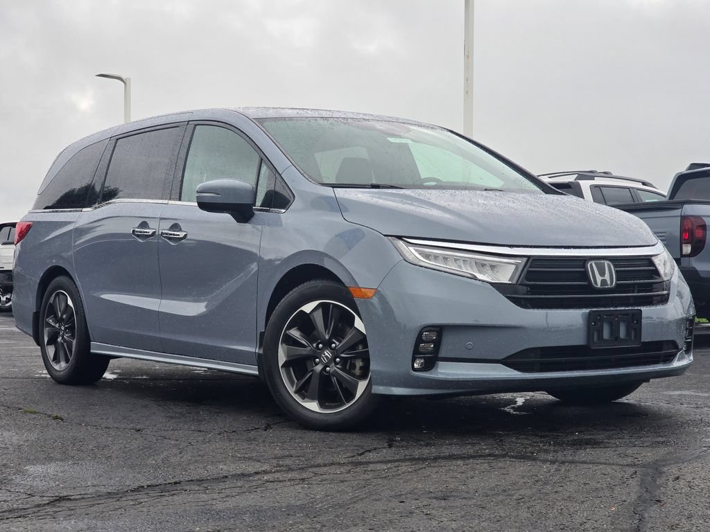 Used 2023 Honda Odyssey Elite image 2