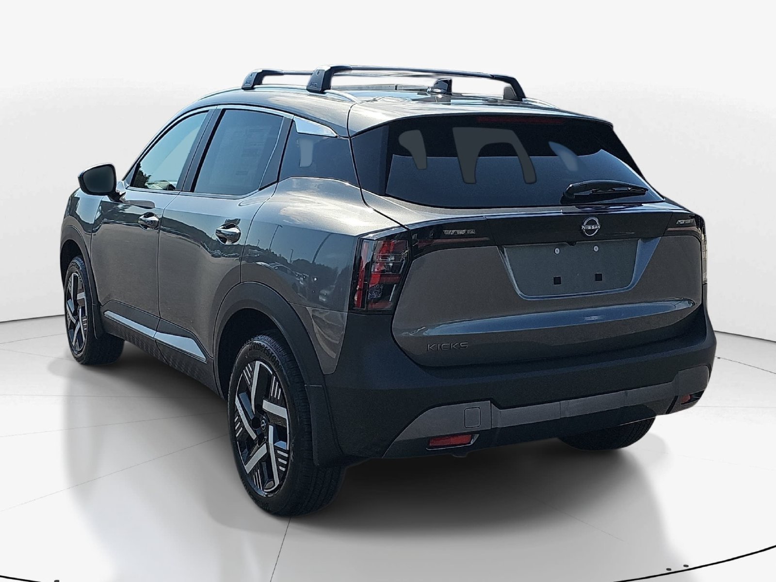 New 2027 Nissan Kicks SV FWD image 7