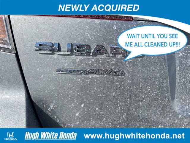 Used 2011 Subaru Outback 3.6R Limited w/ PWR Moonroof Pkg image 3