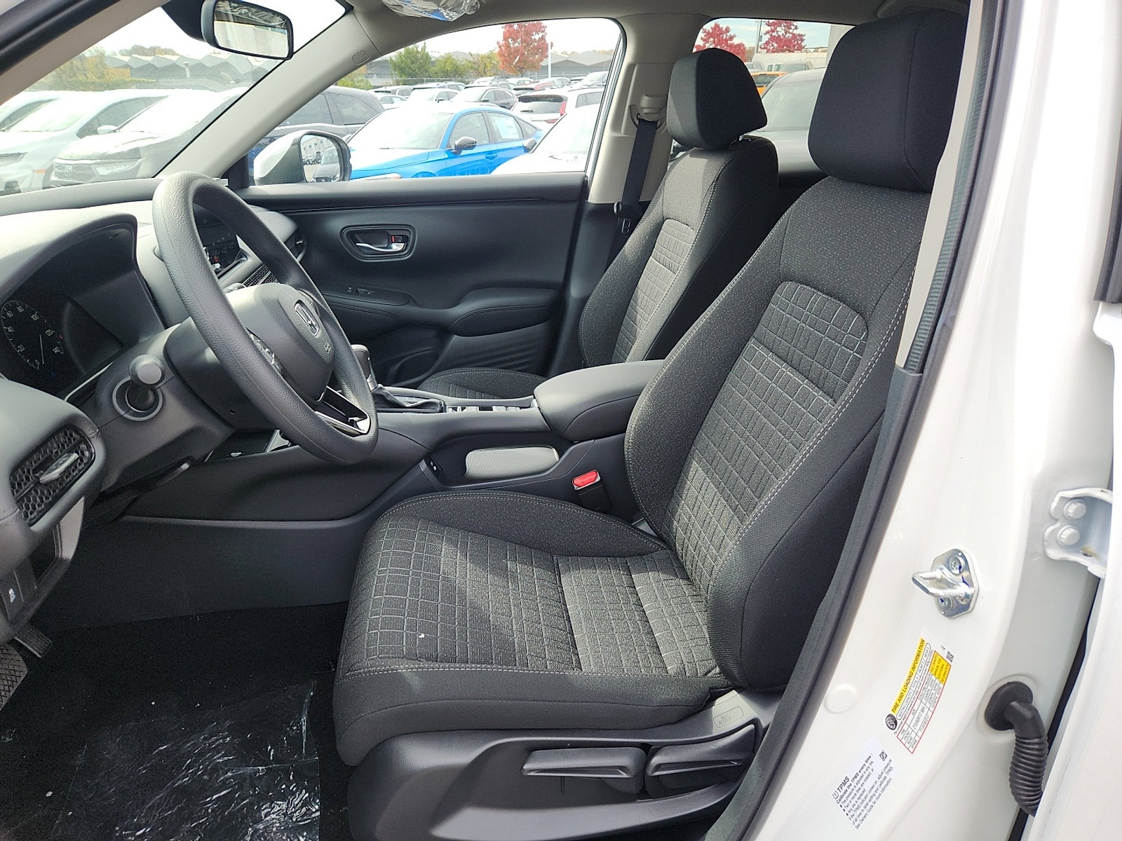 New 2026 Honda HR-V LX image 9