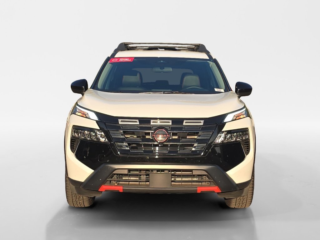 Certified 2025 Nissan Rogue SV image 8