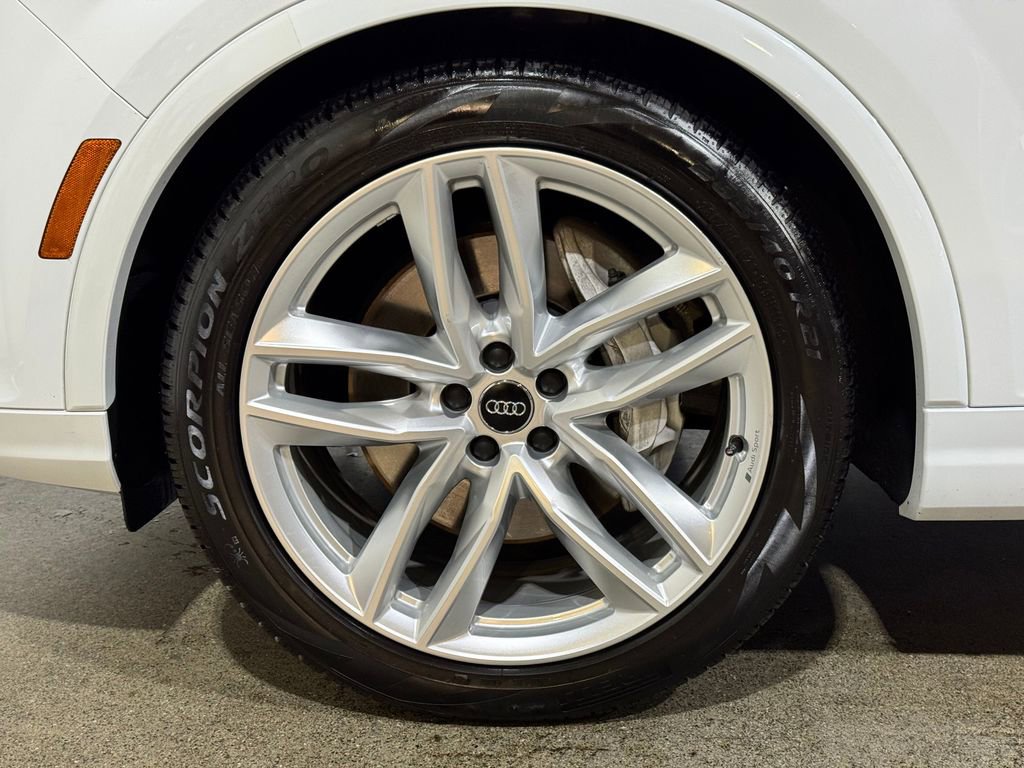 Used 2018 Audi Q7 3.0T Prestige w/ Prestige Package image 8