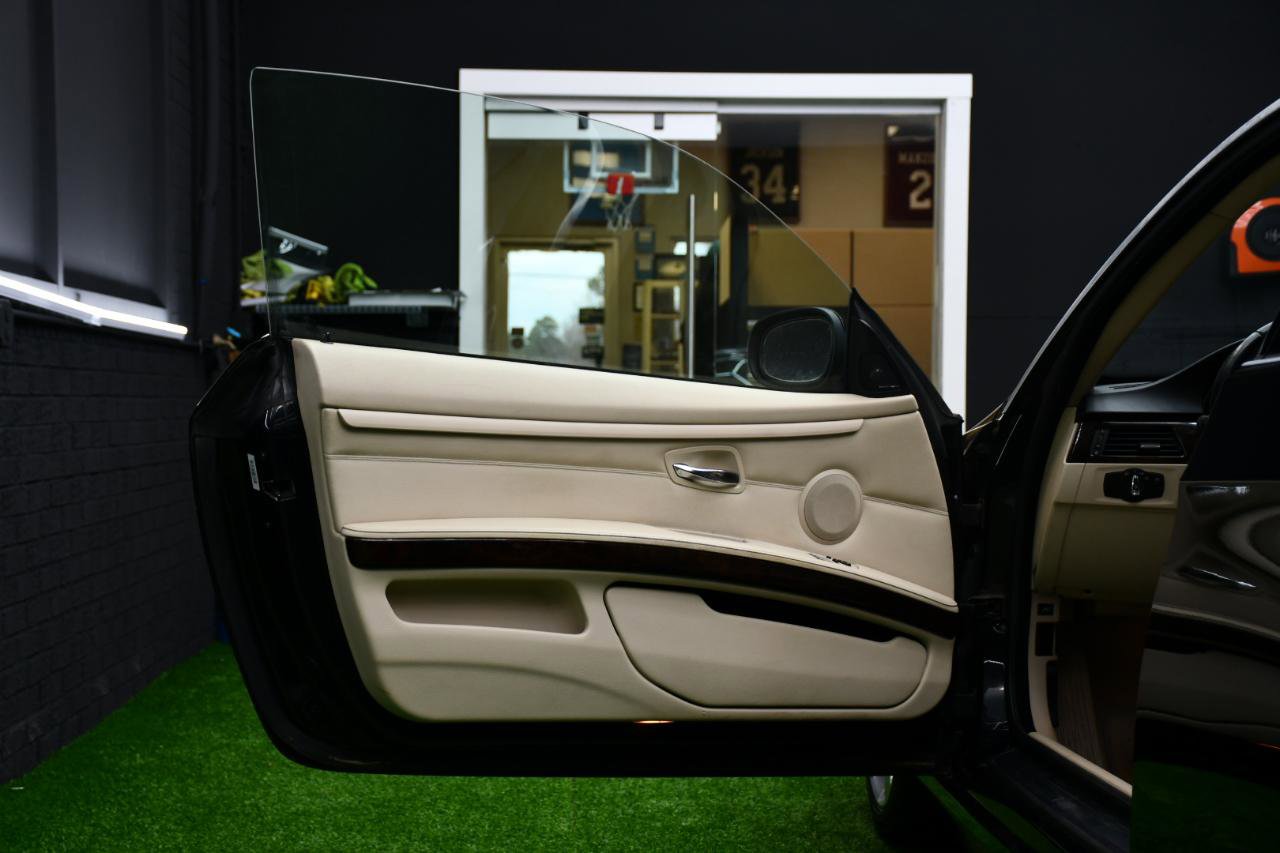 Used 2011 BMW 335i Coupe image 11