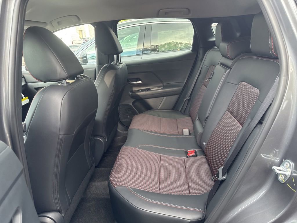 New 2026 Nissan Kicks SR w/ Cold Weather Package image 28