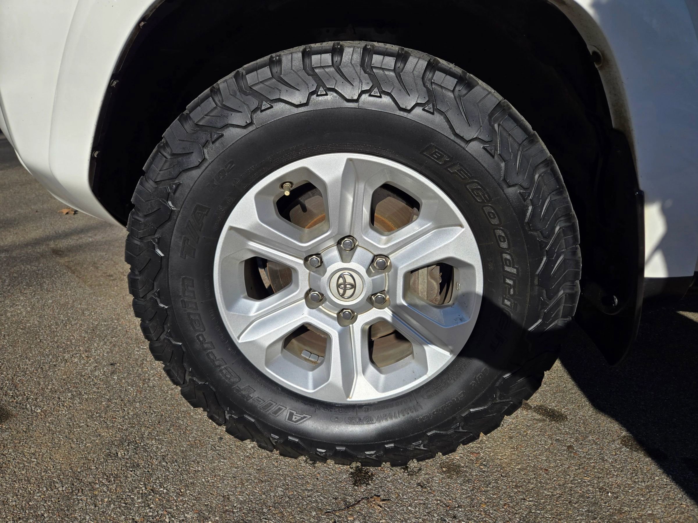 Used 2017 Toyota 4Runner SR5 Premium image 22