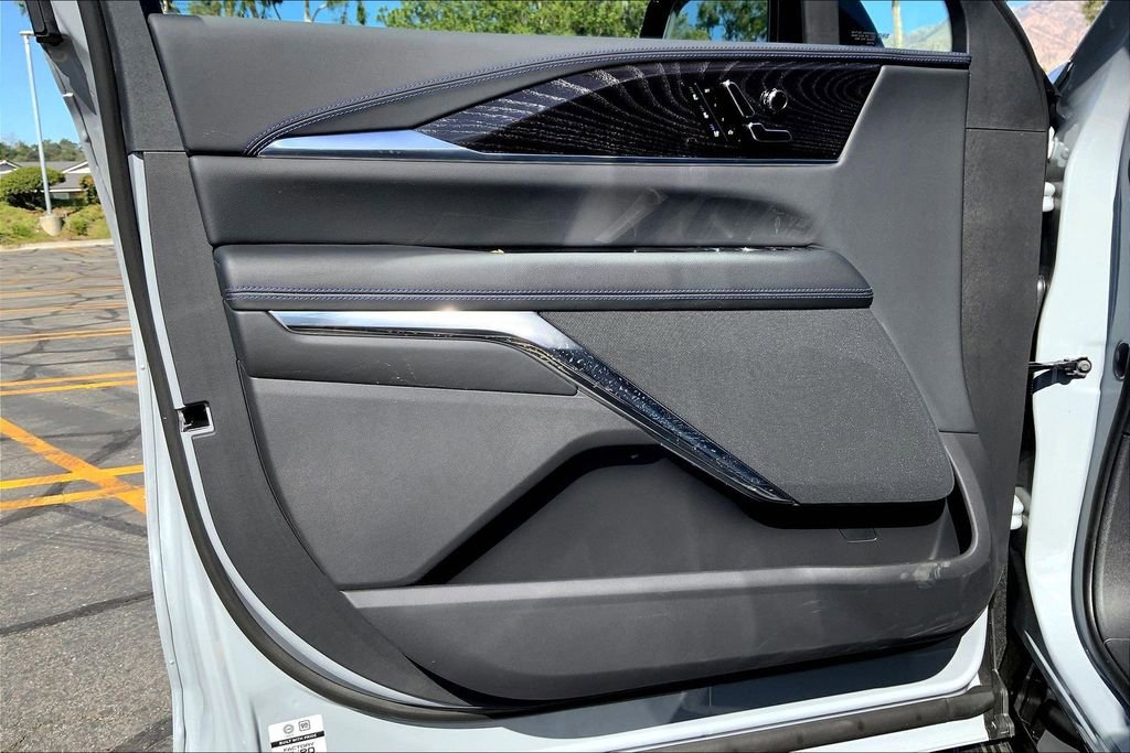 New 2026 Cadillac Escalade IQL Luxury image 11