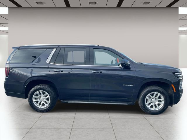 Used 2025 Chevrolet Tahoe LT AWD/4WD image 2