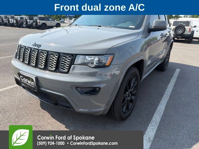 Used 2020 Jeep Grand Cherokee Altitude AWD/4WD image 7
