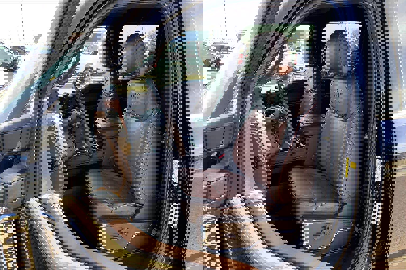 Certified 2025 Ford F450 King Ranch w/ FX4 Off-Road Package AWD/4WD image 8