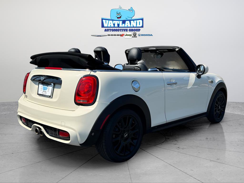 Used 2019 MINI Cooper S w/ Signature Upholstery Package image 5