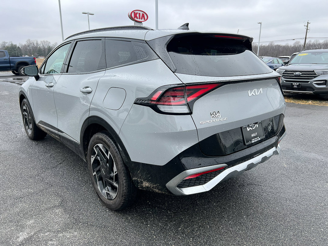 Used 2024 Kia Sportage SX image 7