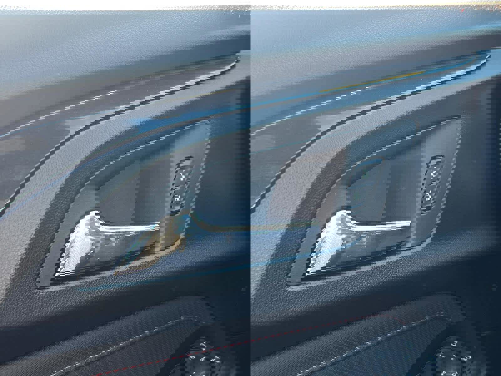 Certified 2023 Chevrolet TrailBlazer RS w/ Convenience Package image 23