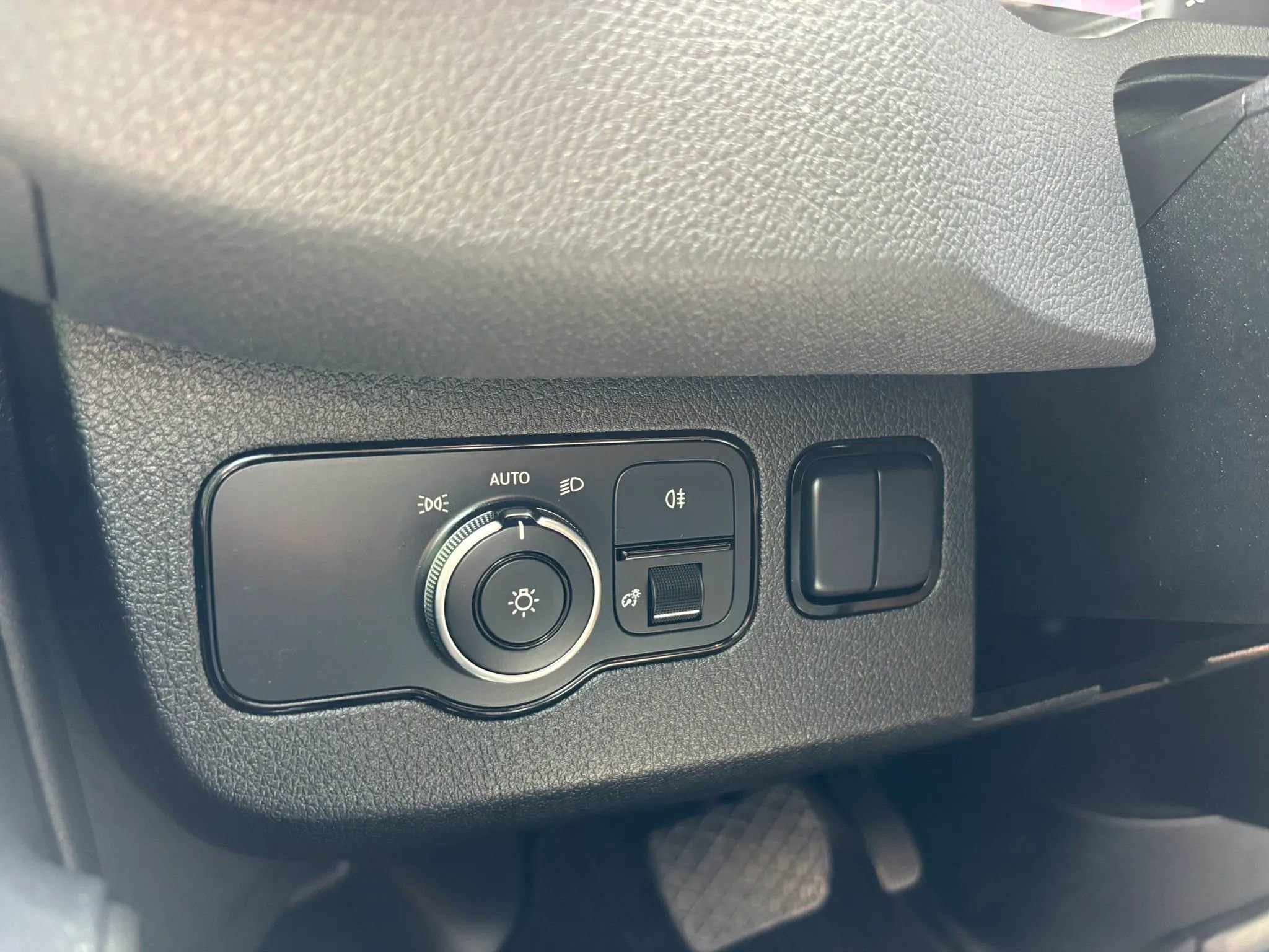 Used 2019 Mercedes-Benz Sprinter 3500 image 26