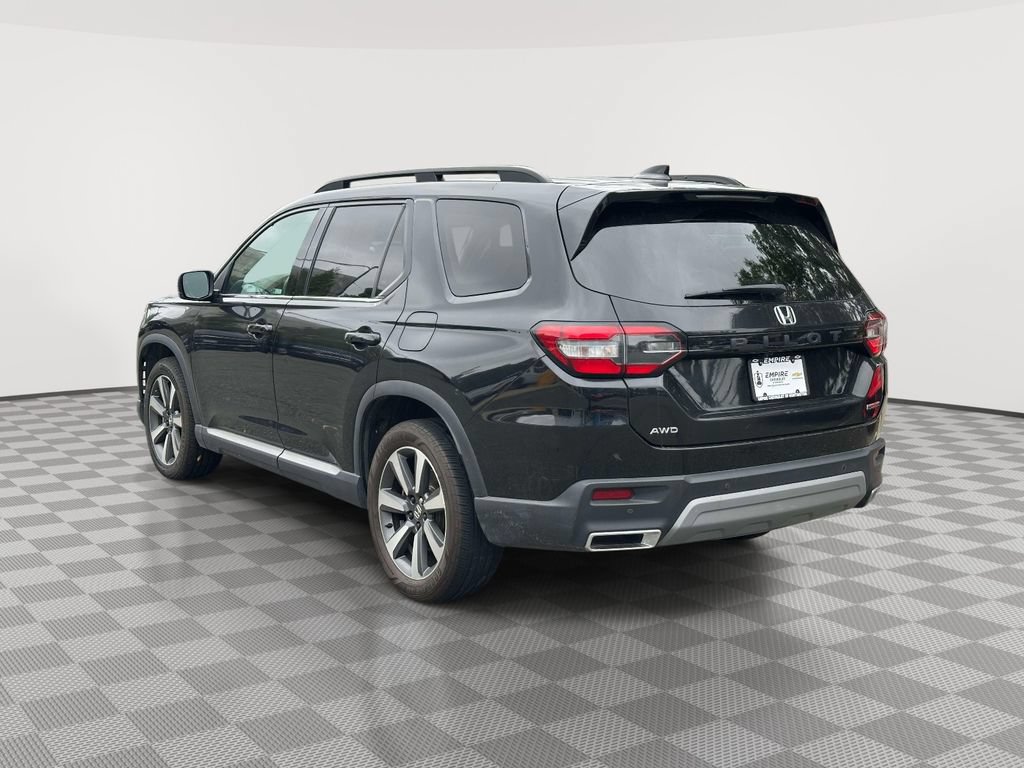 Used 2023 Honda Pilot Touring image 5
