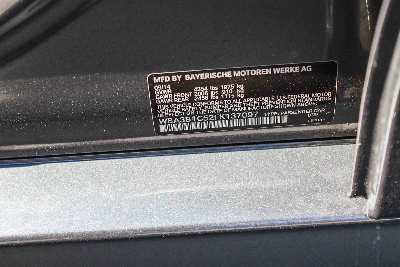 Used 2015 BMW 320i Sedan image 25