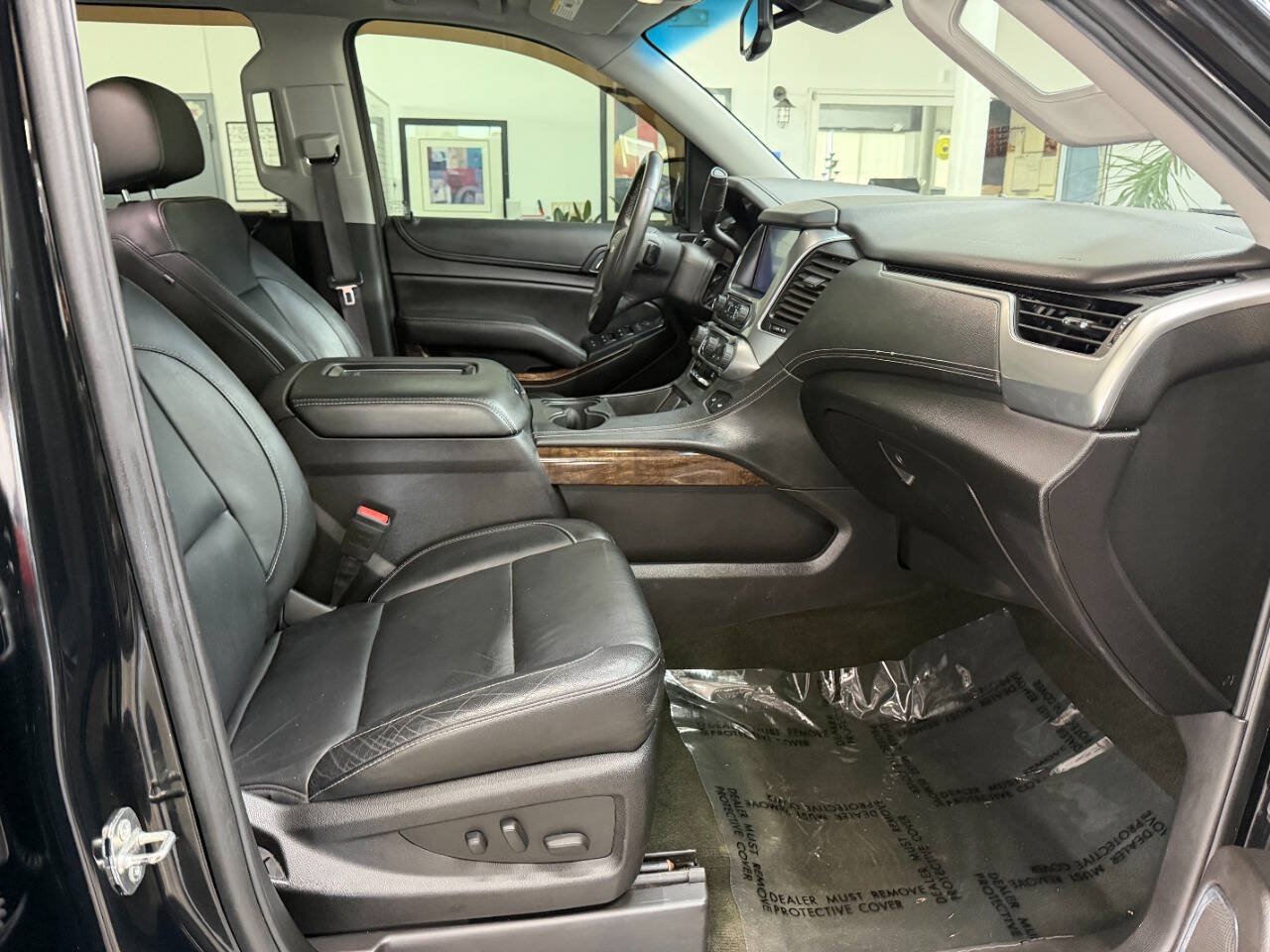 Used 2017 Chevrolet Suburban LT AWD/4WD image 18