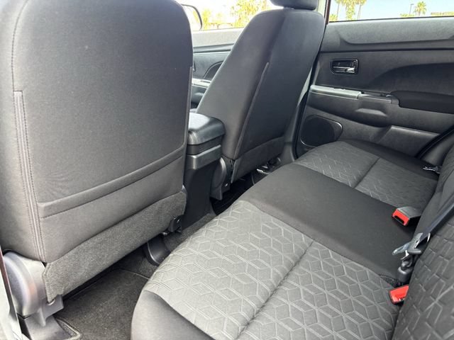 Used 2020 Mitsubishi Outlander Sport ES AWD/4WD image 17