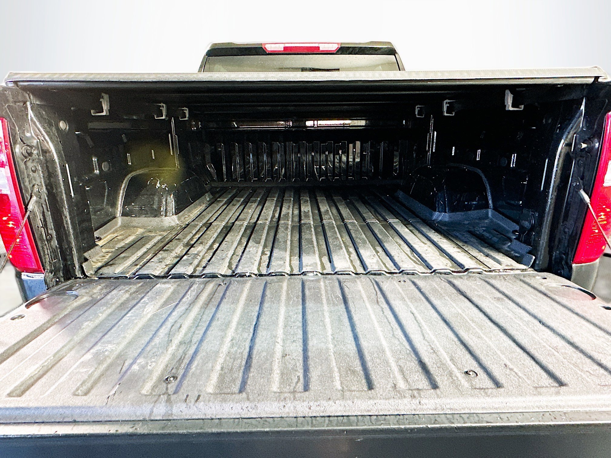 Used 2024 Chevrolet Silverado 1500 LT image 27