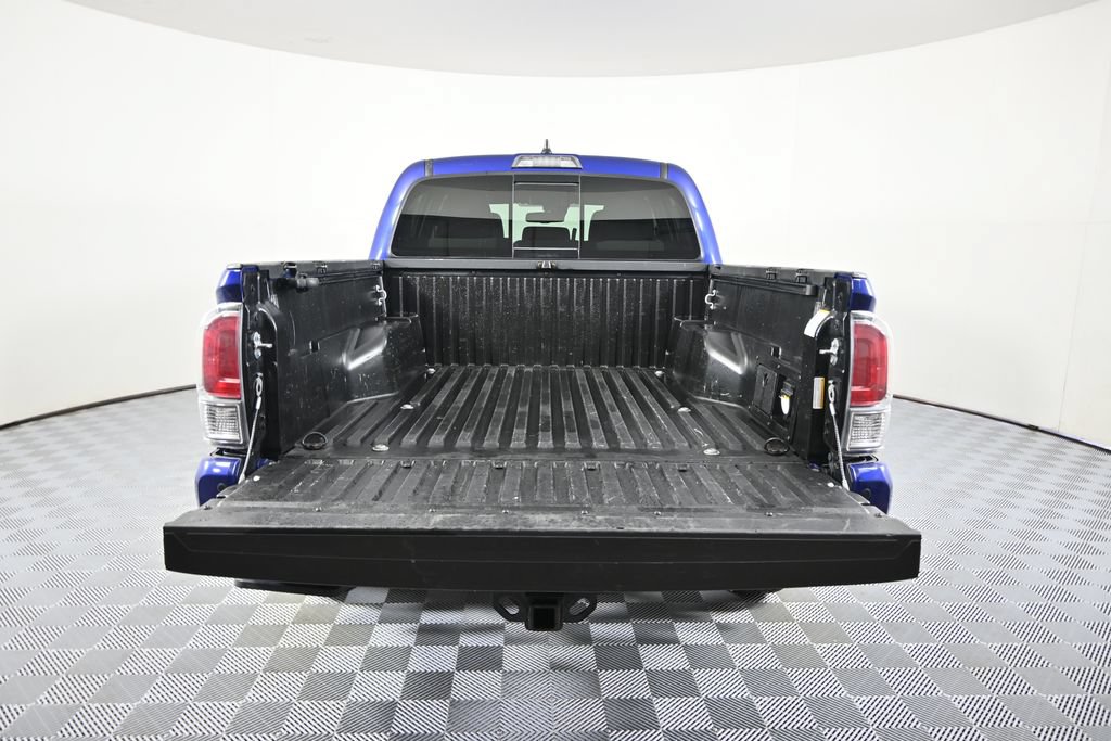 Used 2022 Toyota Tacoma TRD Off-Road w/ Technology Package AWD/4WD image 6