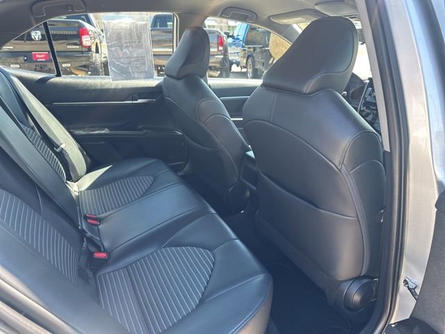 Used 2023 Toyota Camry SE image 8