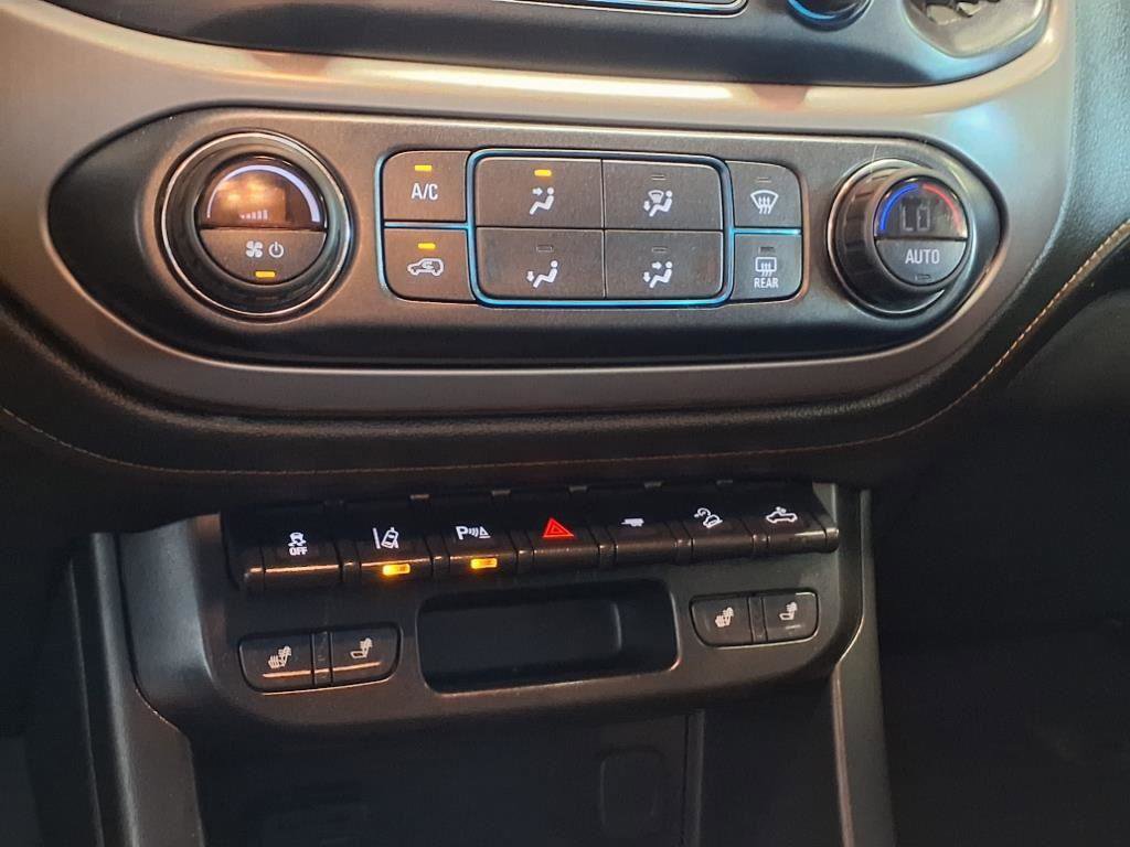 Used 2022 GMC Canyon AT4 image 23