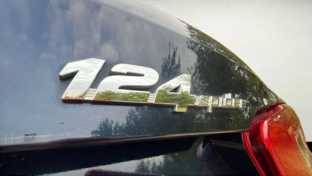 Used 2019 FIAT 124 Spider Classica w/ Technology Group image 10