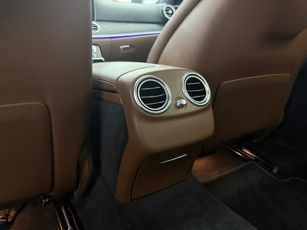 Used 2019 Mercedes-Benz E 450 4MATIC Sedan image 35