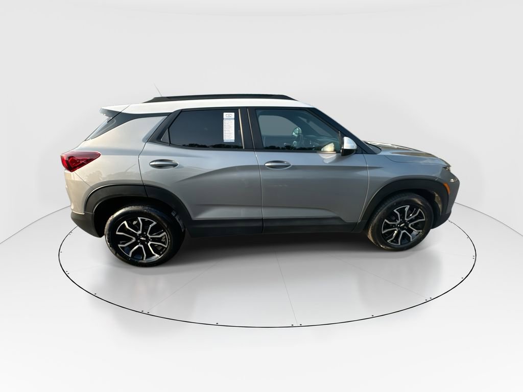 Used 2023 Chevrolet TrailBlazer ACTIV image 9