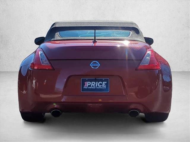 Used 2016 Nissan 370Z Roadster image 6
