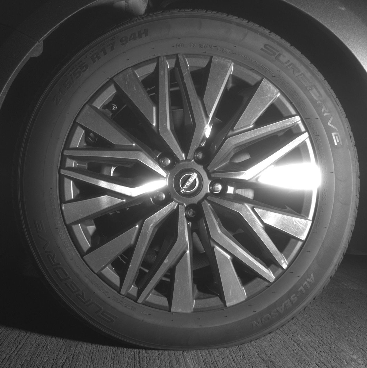 Used 2025 Nissan Altima 2.5 SV FWD image 12