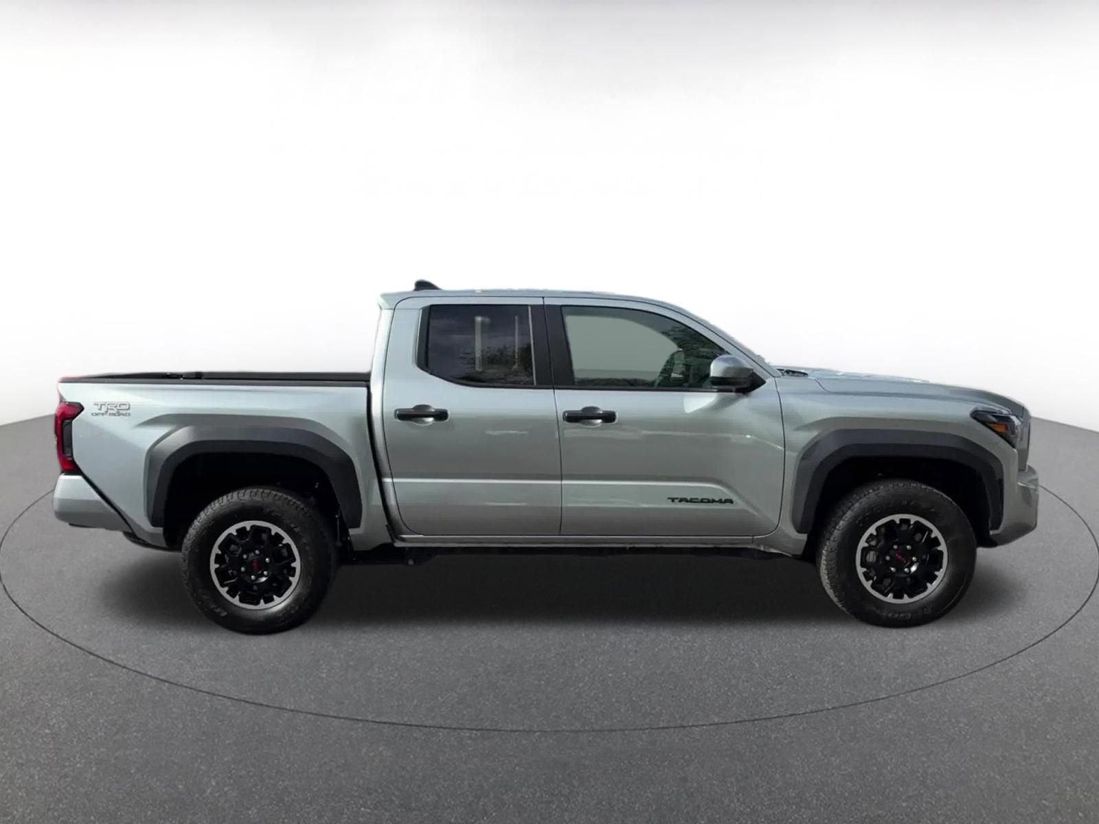 Used 2025 Toyota Tacoma TRD Off-Road image 16