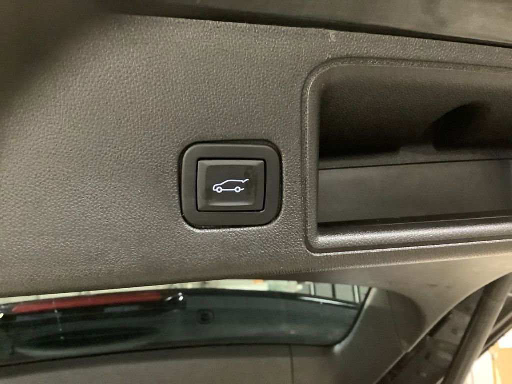 Used 2018 GMC Terrain SLE w/ Driver Convenience Package image 40