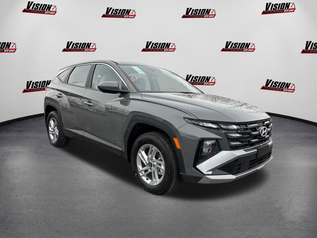 New 2026 Hyundai Tucson SE video 3