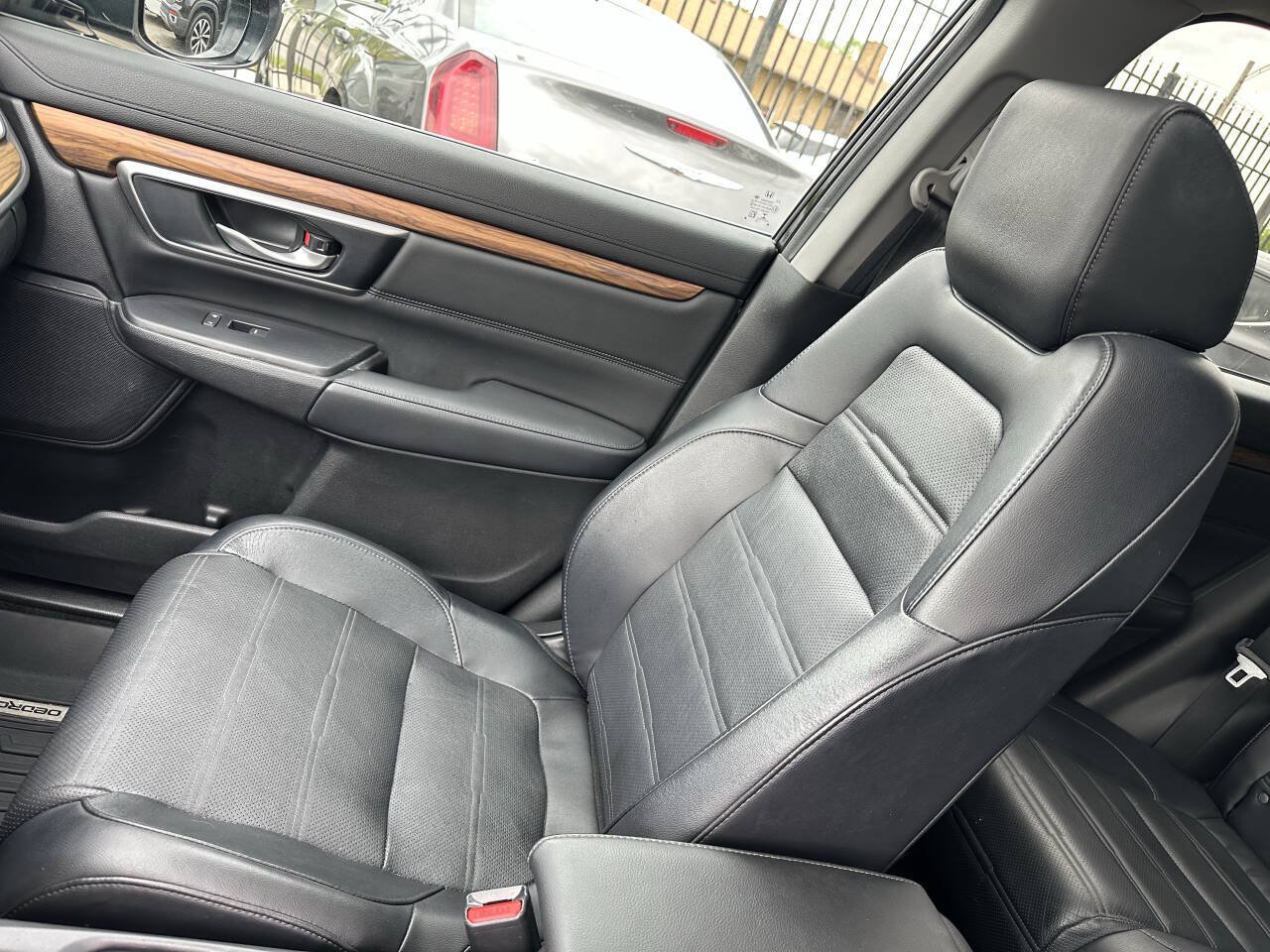 Used 2018 Honda CR-V Touring image 36