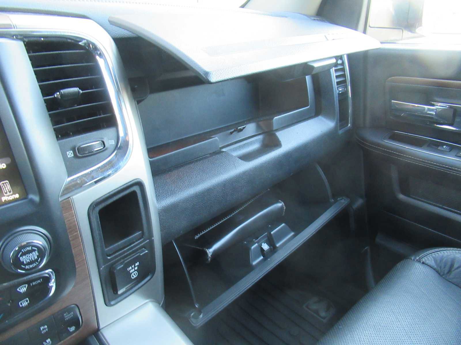 Used 2014 RAM 2500 Laramie image 41