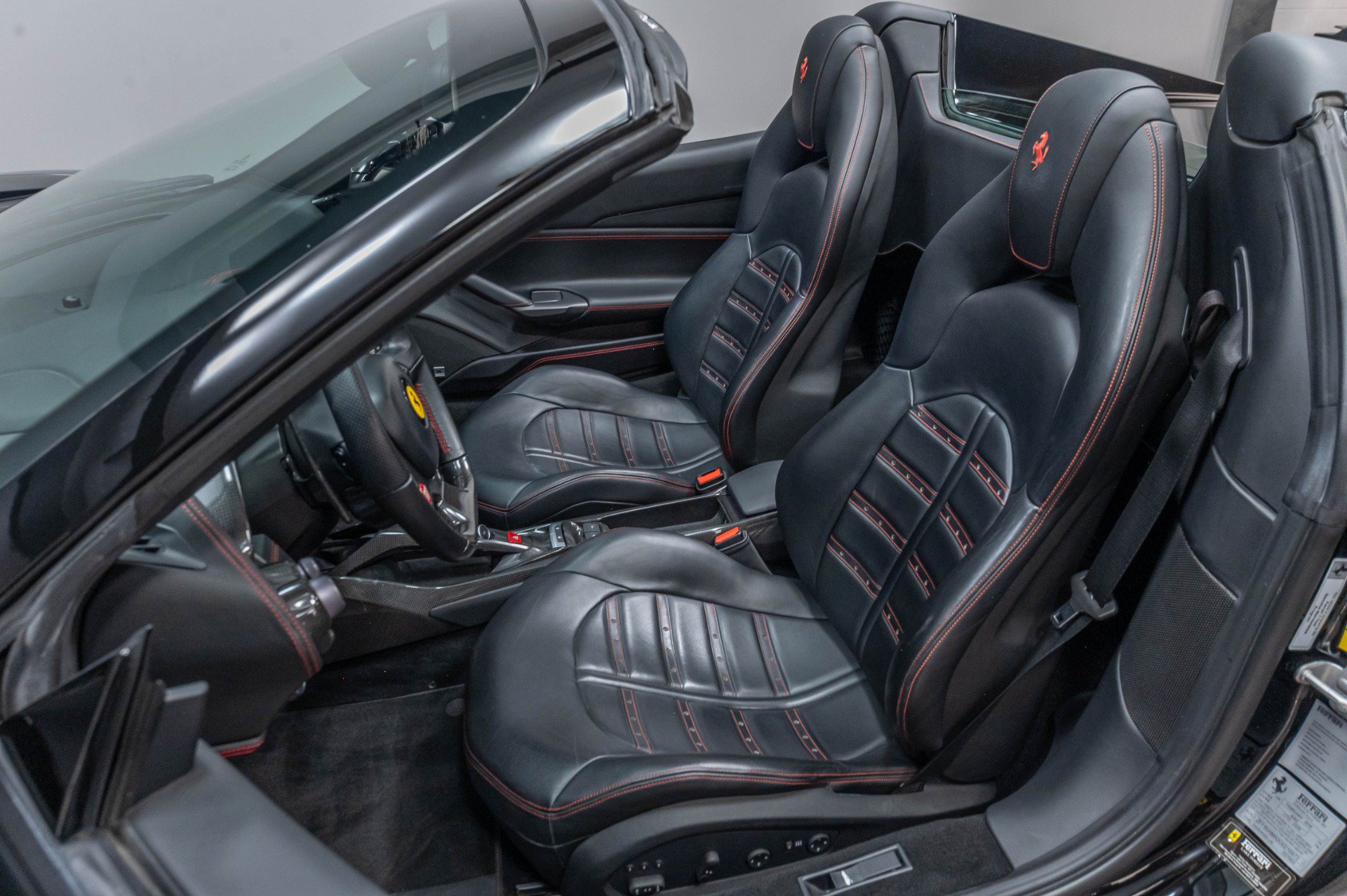 Used 2016 Ferrari 488 Spider RWD image 10