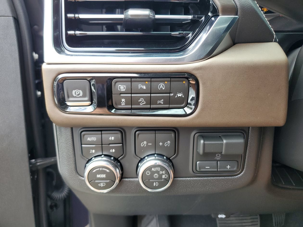 New 2026 GMC Yukon XL Denali Ultimate AWD/4WD image 29