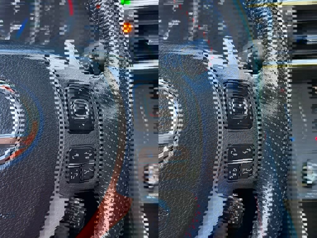 Used 2019 Lexus IS 300 F Sport w/ F Sport Package image 32