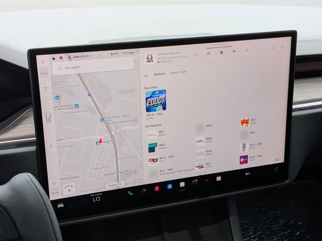 Used 2024 Tesla Model X image 12