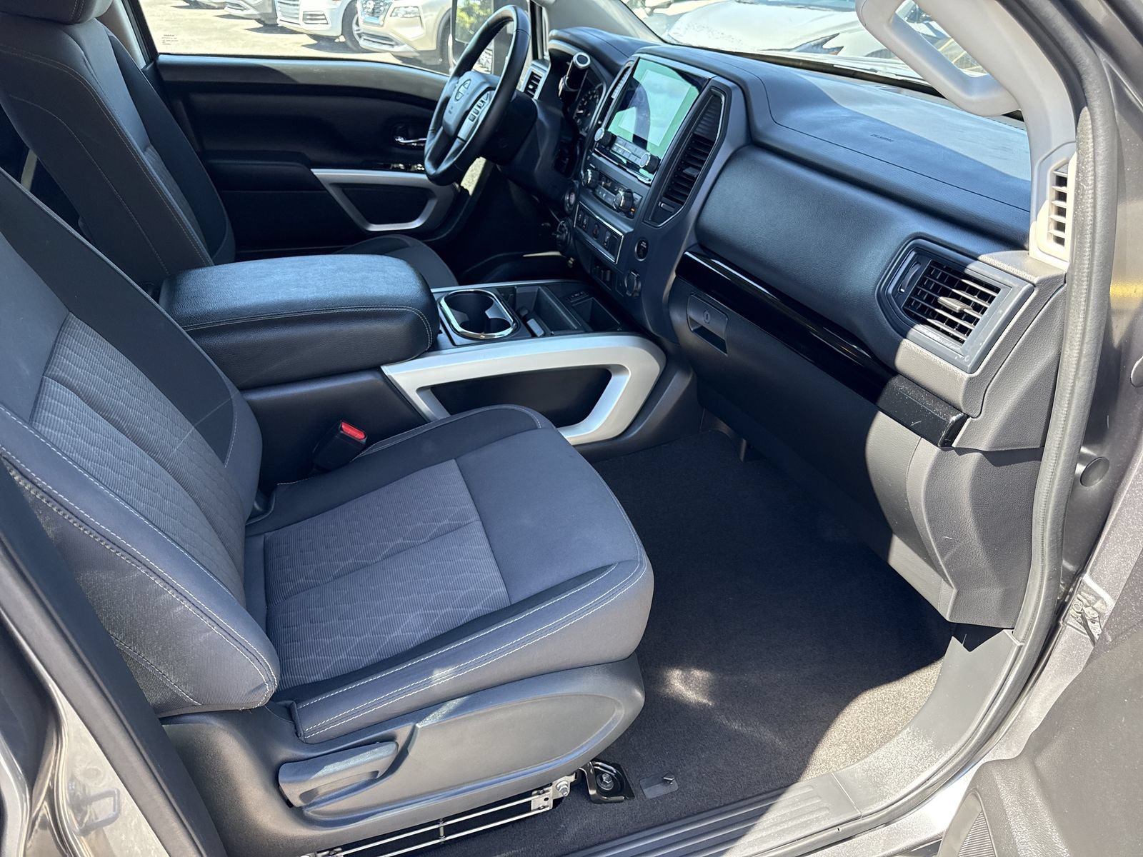 Used 2024 Nissan Titan SV w/ SV Convenience Package AWD/4WD image 29