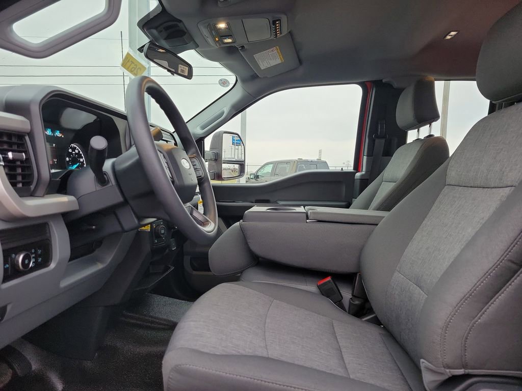 New 2026 Ford F250 XL w/ XL Off-Road Package image 16