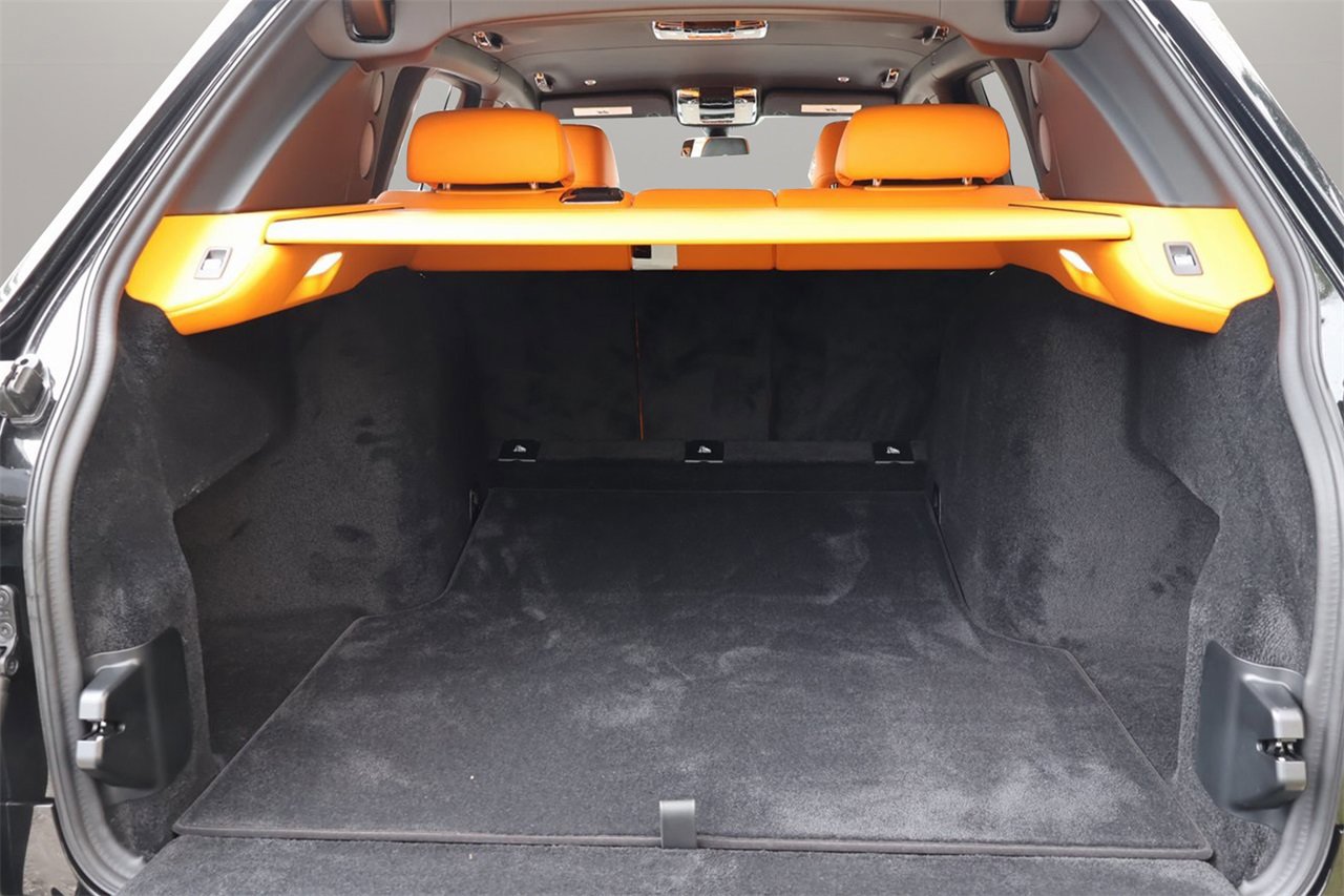Used 2025 Rolls-Royce Cullinan image 25