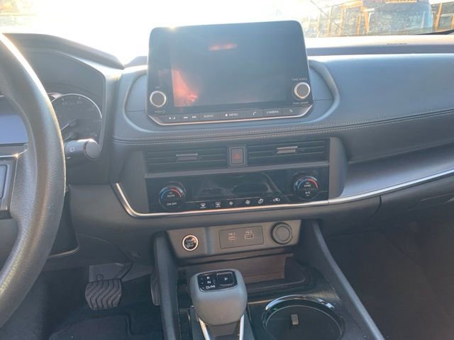 Used 2023 Nissan Rogue SV image 23