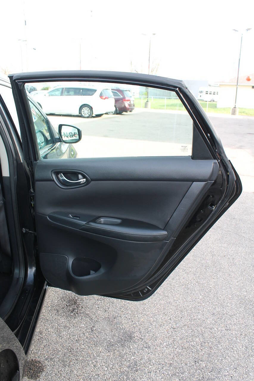 Used 2017 Nissan Sentra S image 18