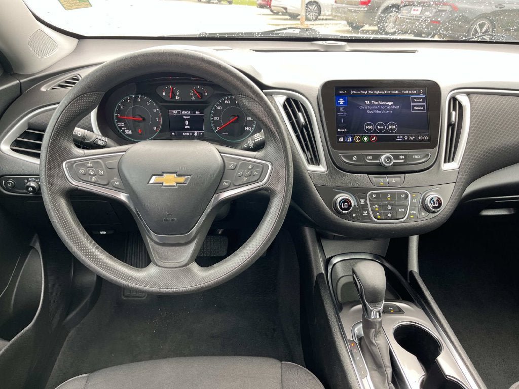 Used 2024 Chevrolet Malibu LT FWD image 10