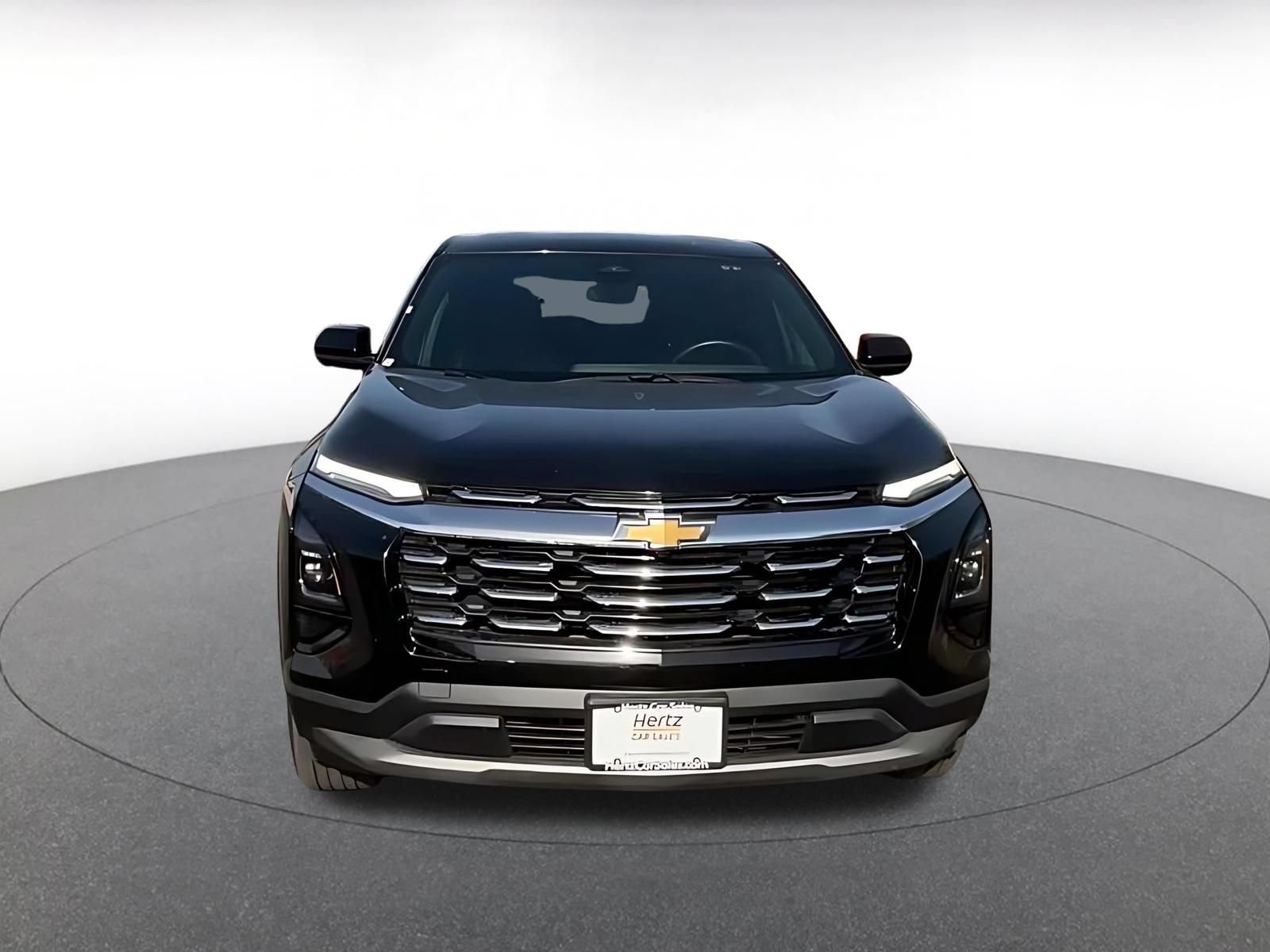 Used 2025 Chevrolet Equinox LT FWD image 3