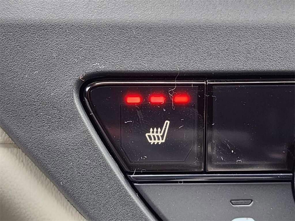 Used 2024 Honda Accord EX image 6