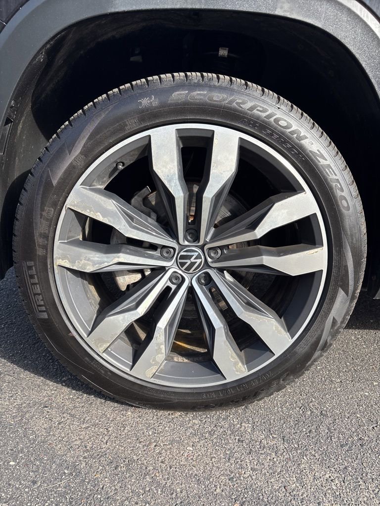 Used 2023 Volkswagen Atlas SEL Premium image 6