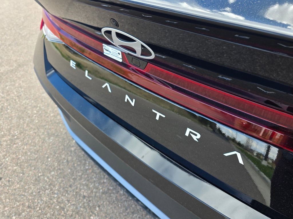 New 2026 Hyundai Elantra Sport FWD image 10