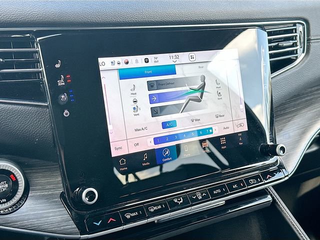 Used 2024 Jeep Wagoneer Series II w/ Flexible Seating Group image 16